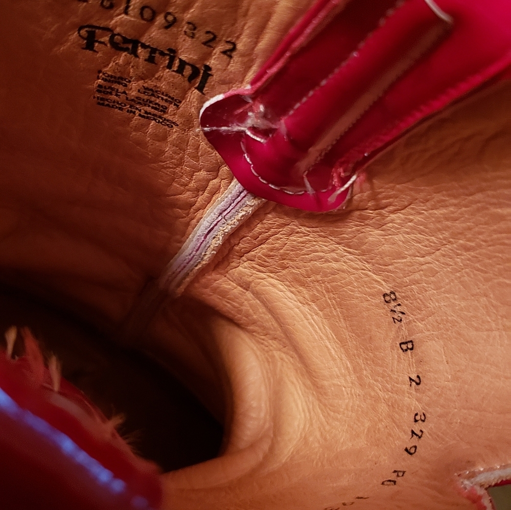 Boots - Picture 4 of 4